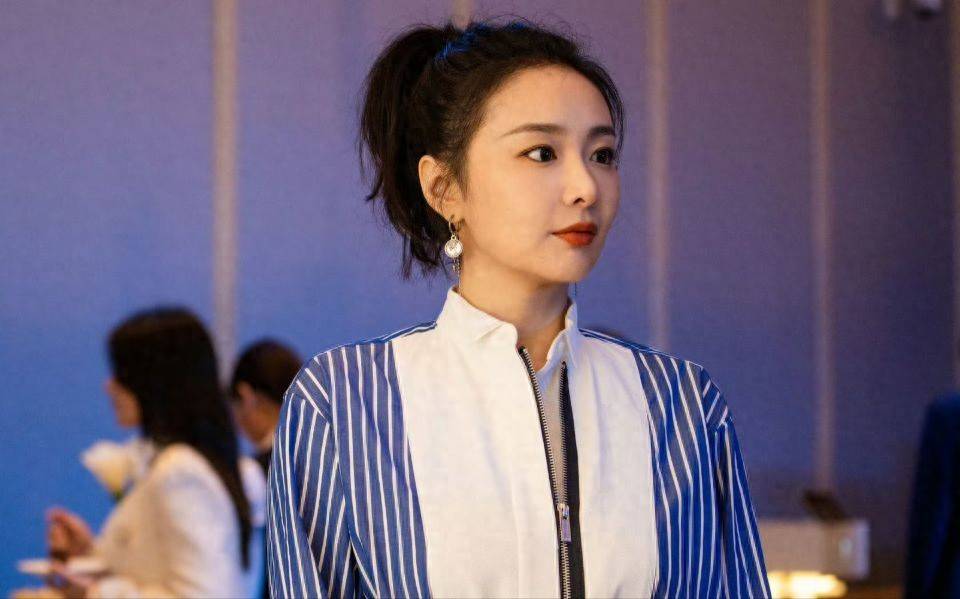 《蔷薇风暴》直到何予珊携子上门，谢琳慧方知，周杭欺骗了她十年封面图